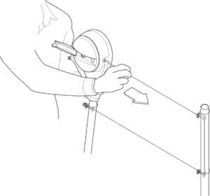 Diagram of the Goose D-Fence string being pulled out of the unit as they walk backwards.