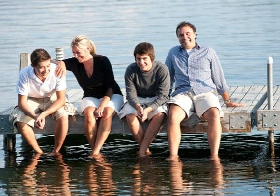 Service_Lake-Weed-Control_Family-on-dock